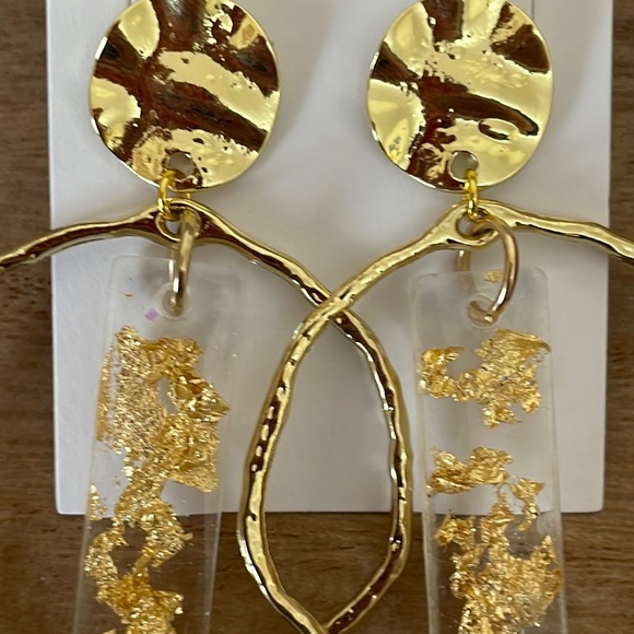 🎉❤️ NEW Marissa Leaves of Gold Dangle Earrings Easter Gifts - Picture 4 of 5